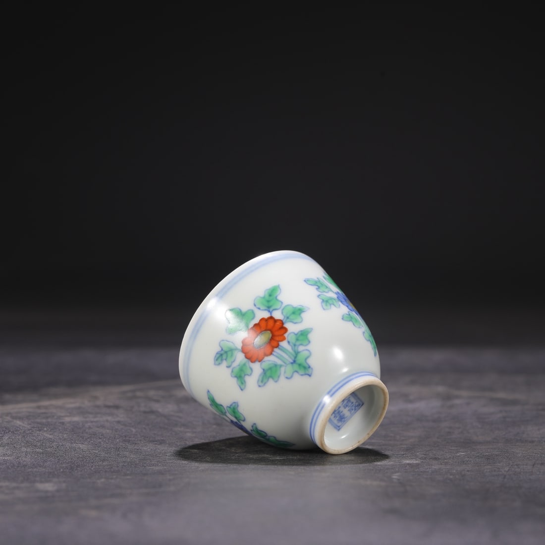 An Exquisite Doucai Flower Pattern Cup - 6