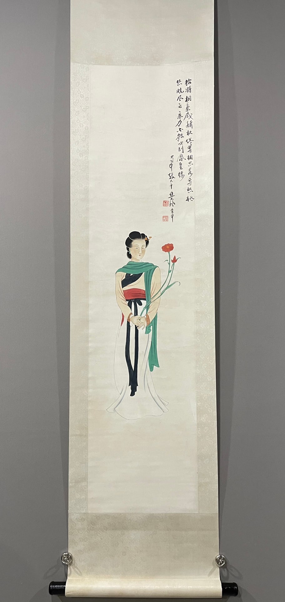 A Chinese Vertical Scroll Ink Painting of Figure on Paper: A Chinese Vertical Scroll Ink Painting of Figure on Paper,Zhang Daqian,Size:52inx12.6in 