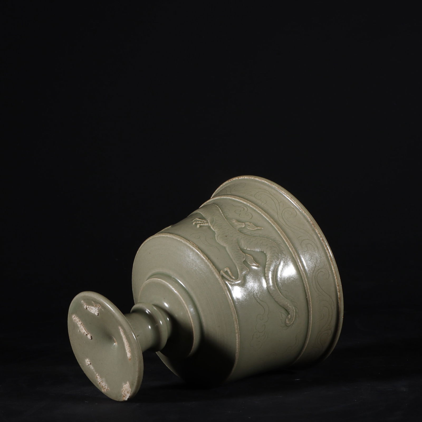 An Exquisite Yue yao Dragon Pattern Stem Cup - 9