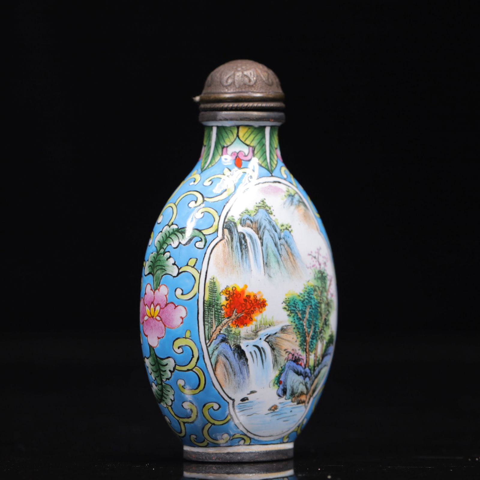 An Exquisite Painted Enamel Landscape Pattern Snuff Bottle - 4