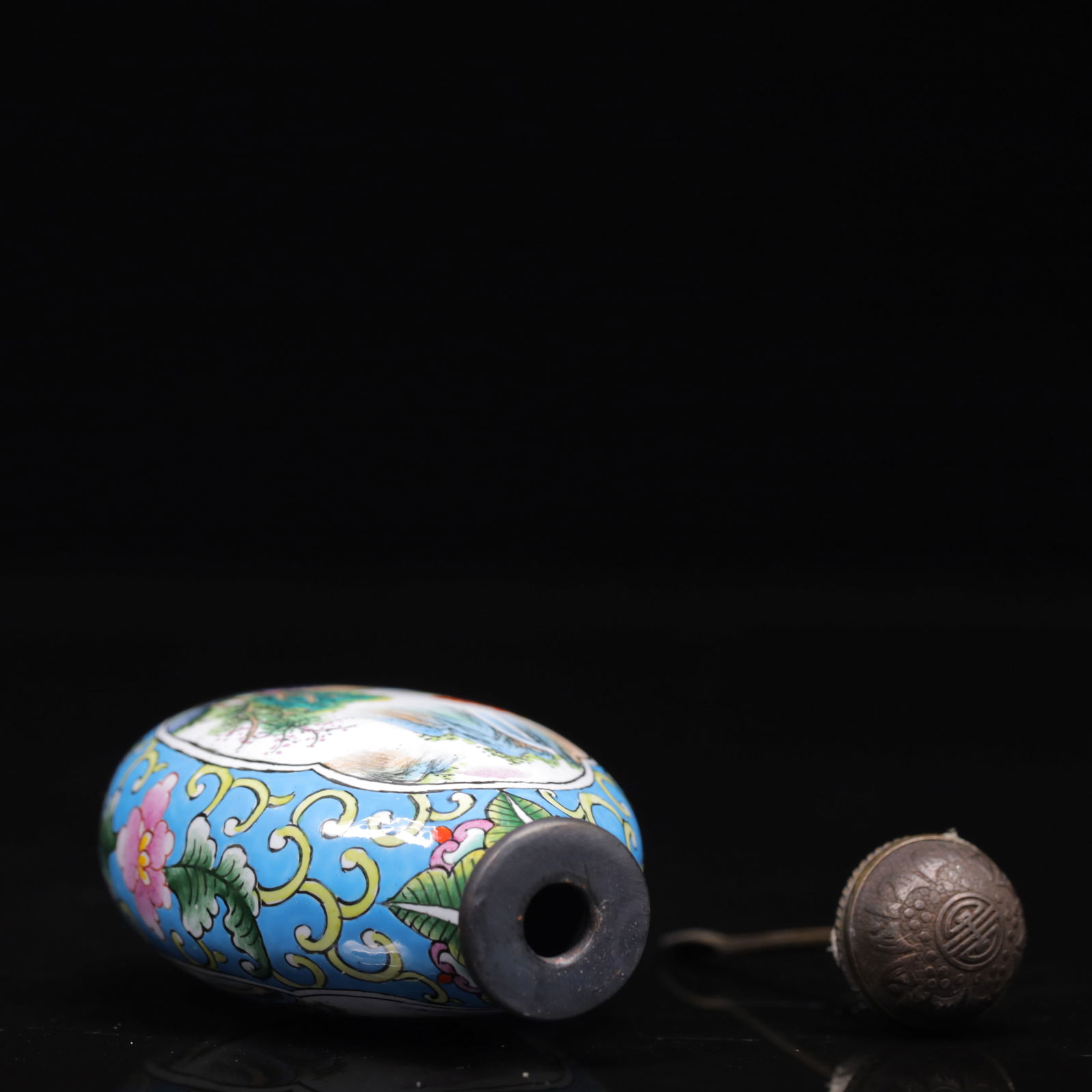 An Exquisite Painted Enamel Landscape Pattern Snuff Bottle - 7