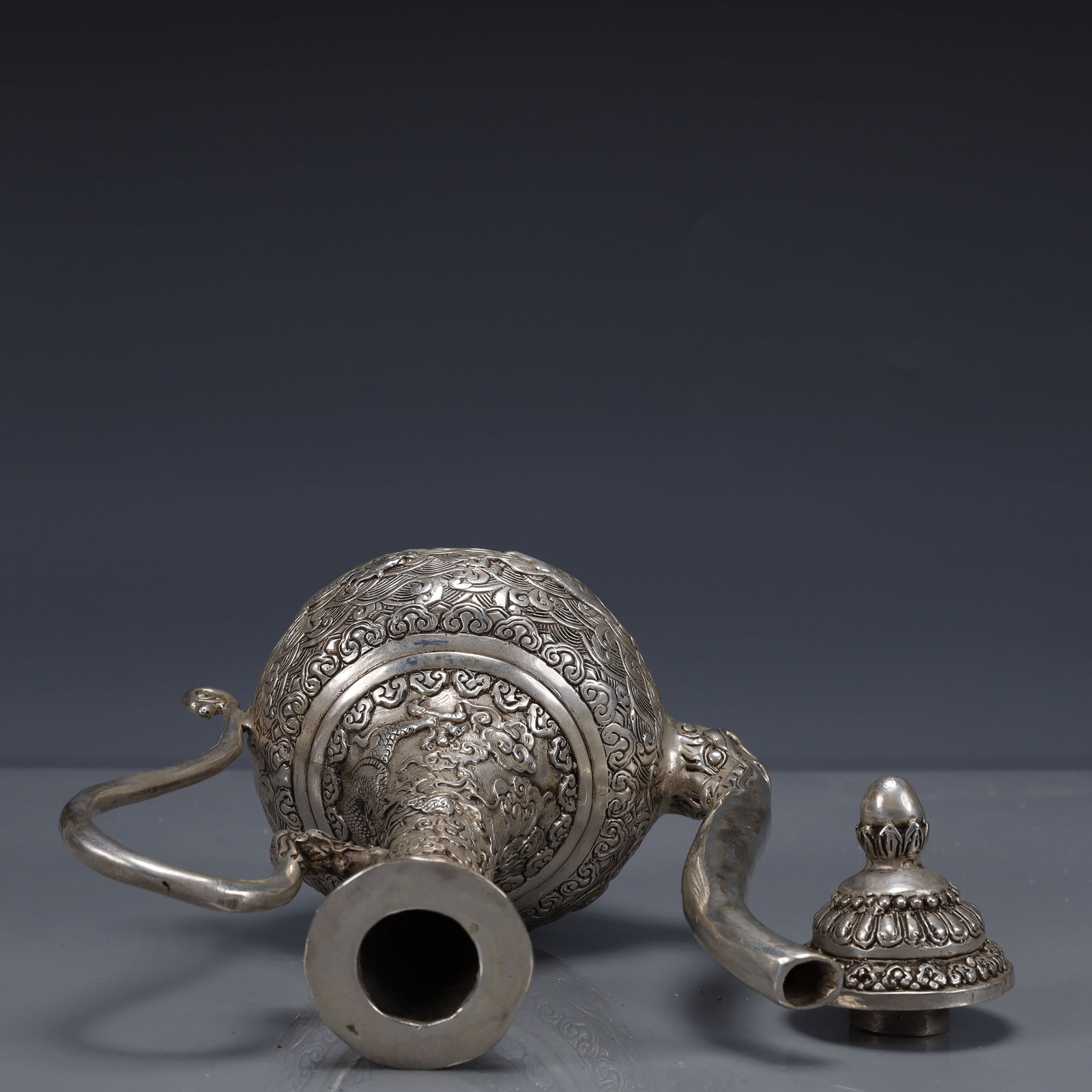 An Exquisite Silver-plated Auspicious Beast Pattern Ewer - 12