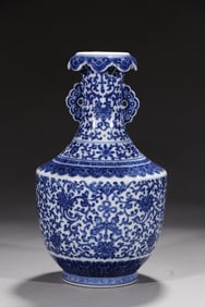 An Exquisite Blue and White Lotus Pattern Double-Ears Vase