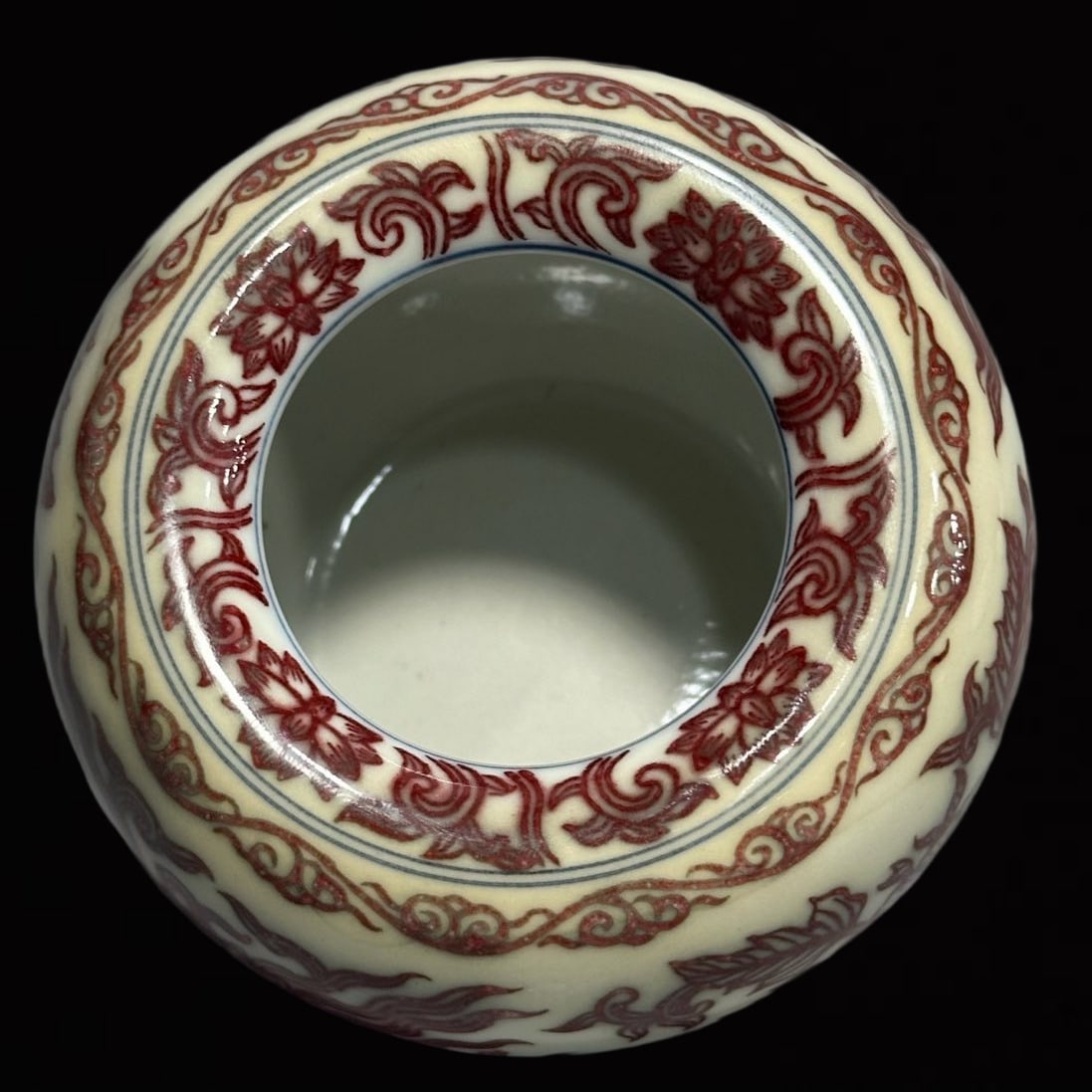 An Exquisite Underglaze-Red Lotus Pattern Jar - 2