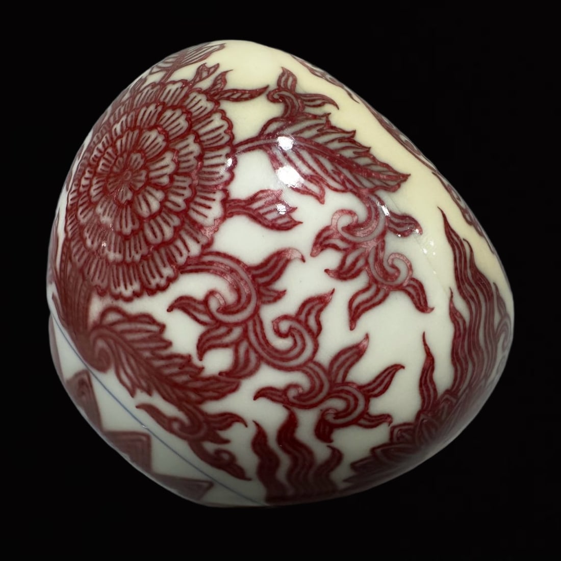 An Exquisite Underglaze-Red Lotus Pattern Jar - 9