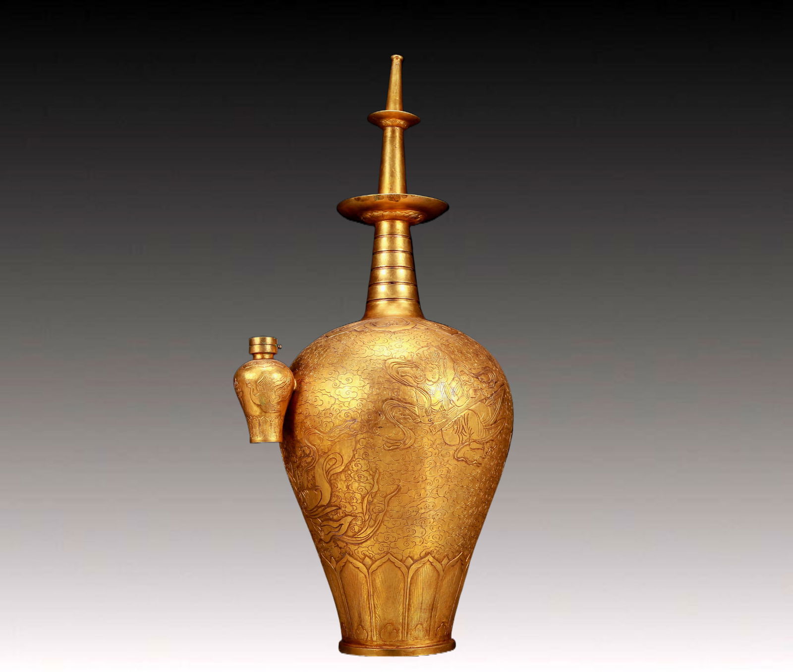 A Huge Gilt Bronze Figure Pattern Vase - 7