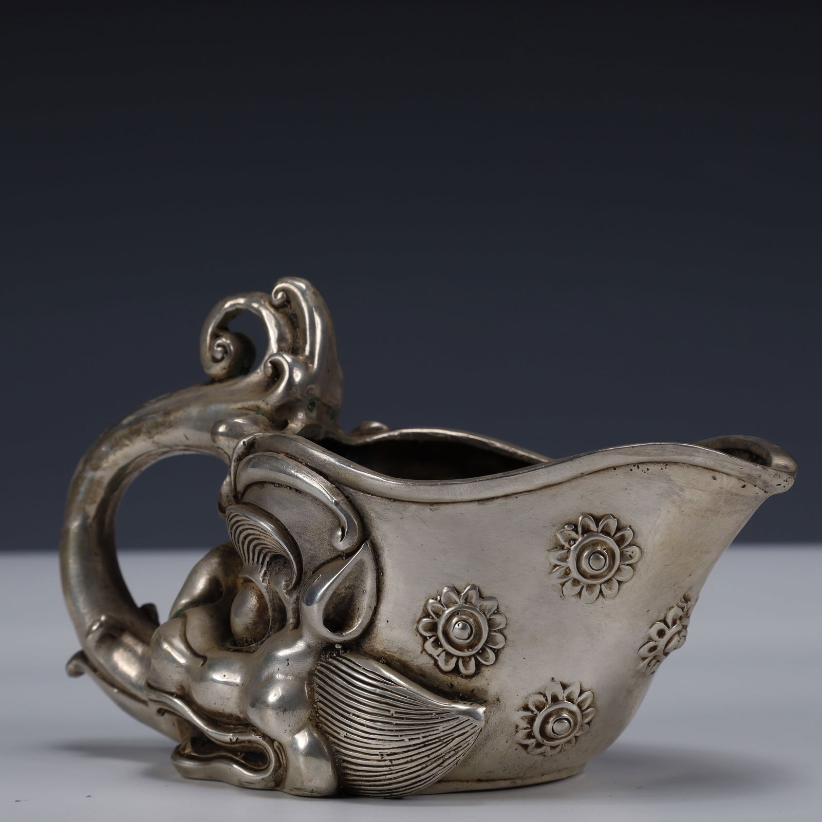 An Exquisite Silver-plated Dragon Pattern Cup - 2