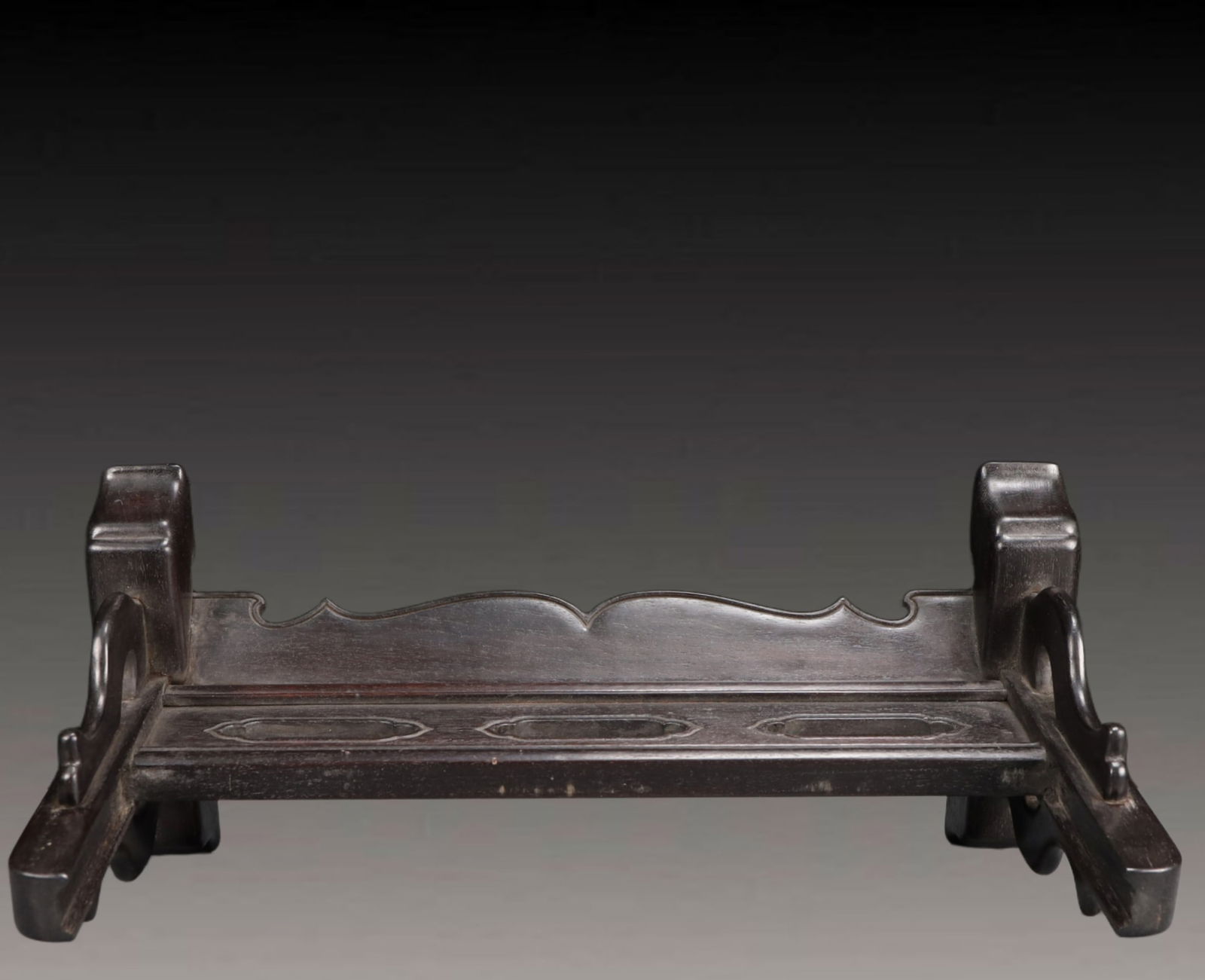 An Exquisite Eaglewood Flower and Bird Pattern Table Screen - 12