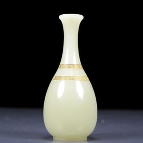 An Exquisite White Jade Vase