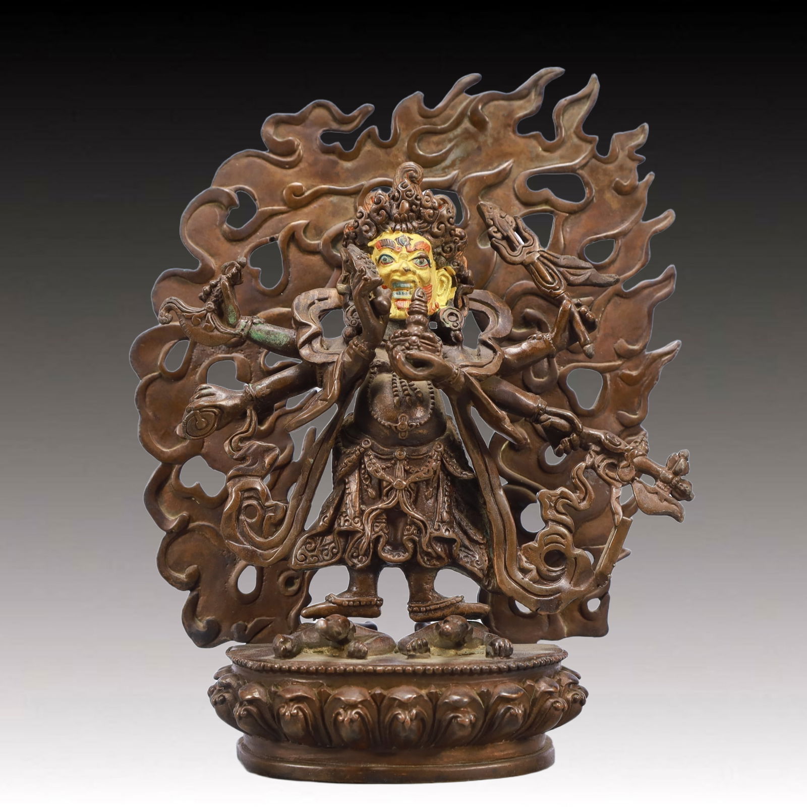 A Solemn Gilt Bronze Statue of Vajra: A Solemn Gilt Bronze Statue of Vajra,Qing Dynasty, China,Size:6.3inx3.9inx8.7in,Weight:1750g 铜鎏金金刚像,中国清代