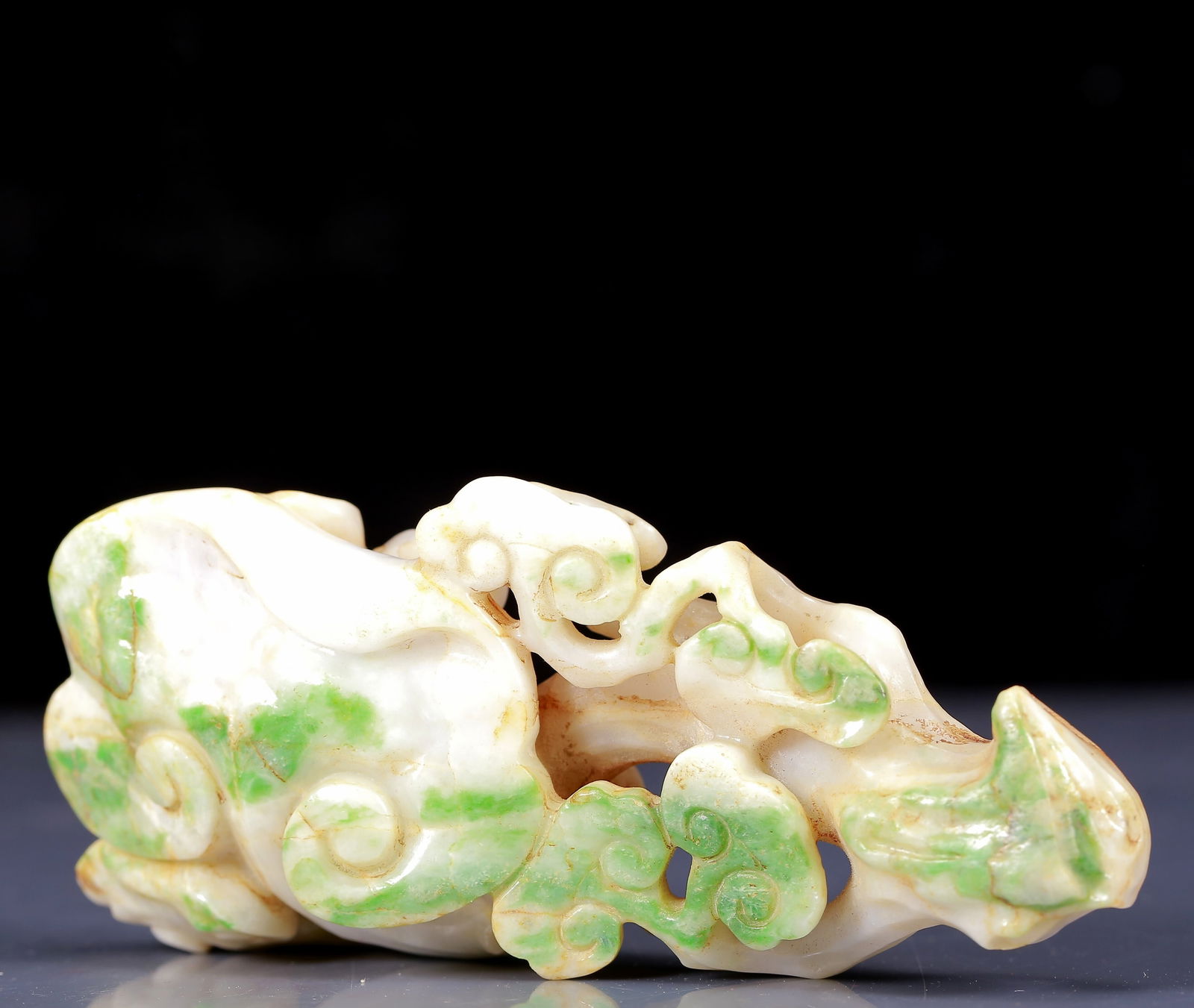 An Exquisite Jadeite Ganoderma lucidum Pattern Ruyi - 6