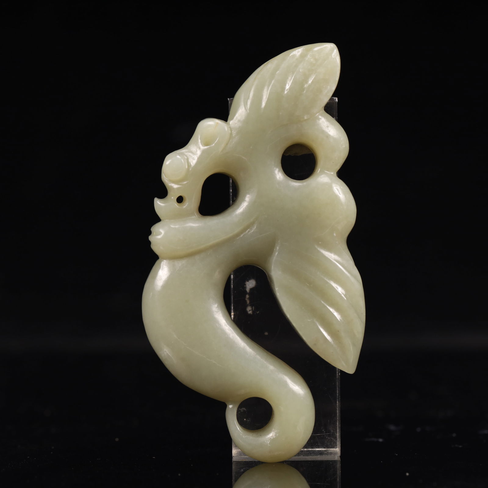 An Archaic Hongshan Culture White Jade Cicada Pendant: An Archaic Hongshan Culture White Jade Cicada Pendant,Ancient Time, China,Size:2.4inx0.8inx4.5in,Weight:169g 