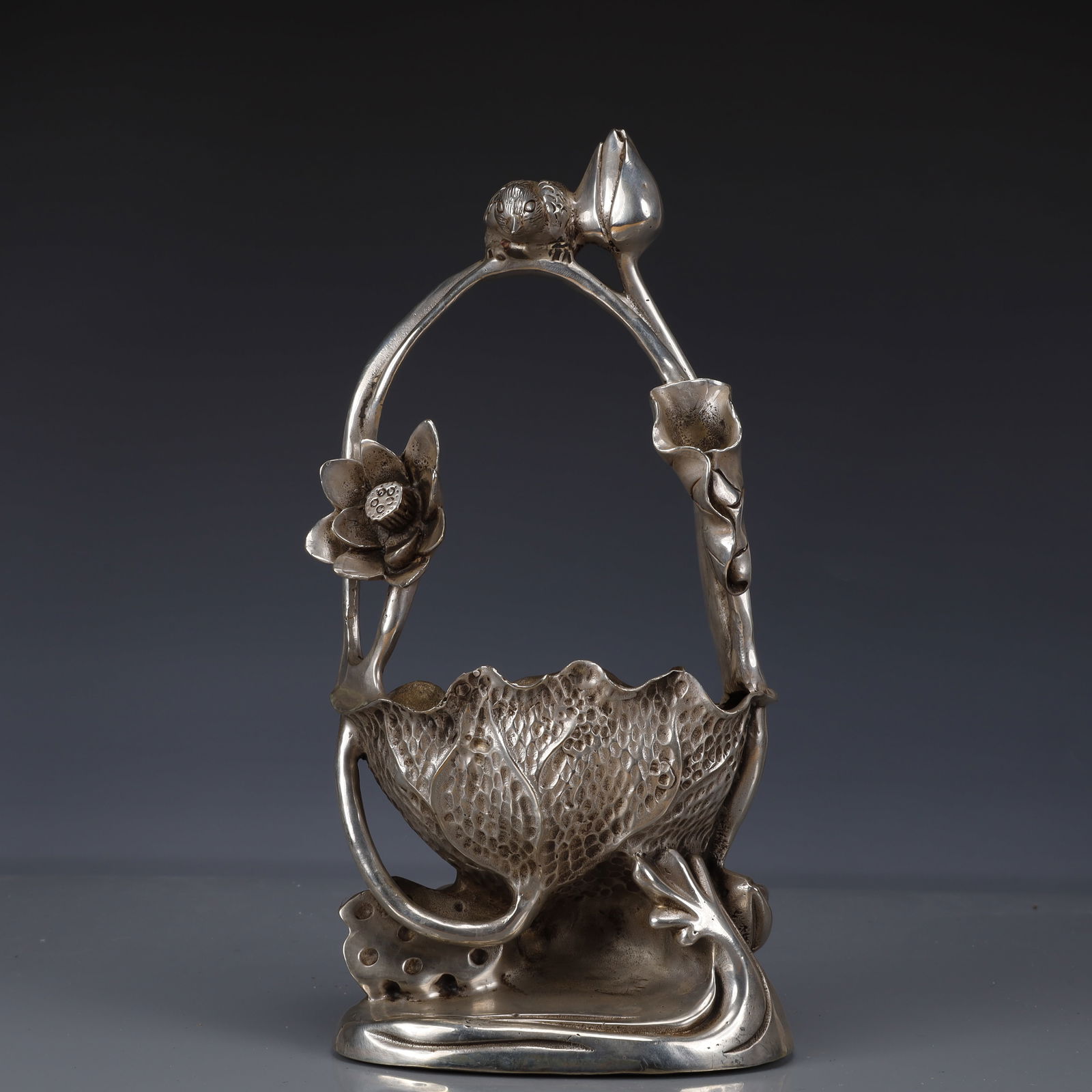 An Exquisite Silver-plated Lotus Pattern Washer: An Exquisite Silver-plated Lotus Pattern Washer,Qing Dynasty, China,Qianlong Four-character Mark,Size:7.5inx3.5inx12.6in,Weight:2300g 镀银莲花纹洗,中国&