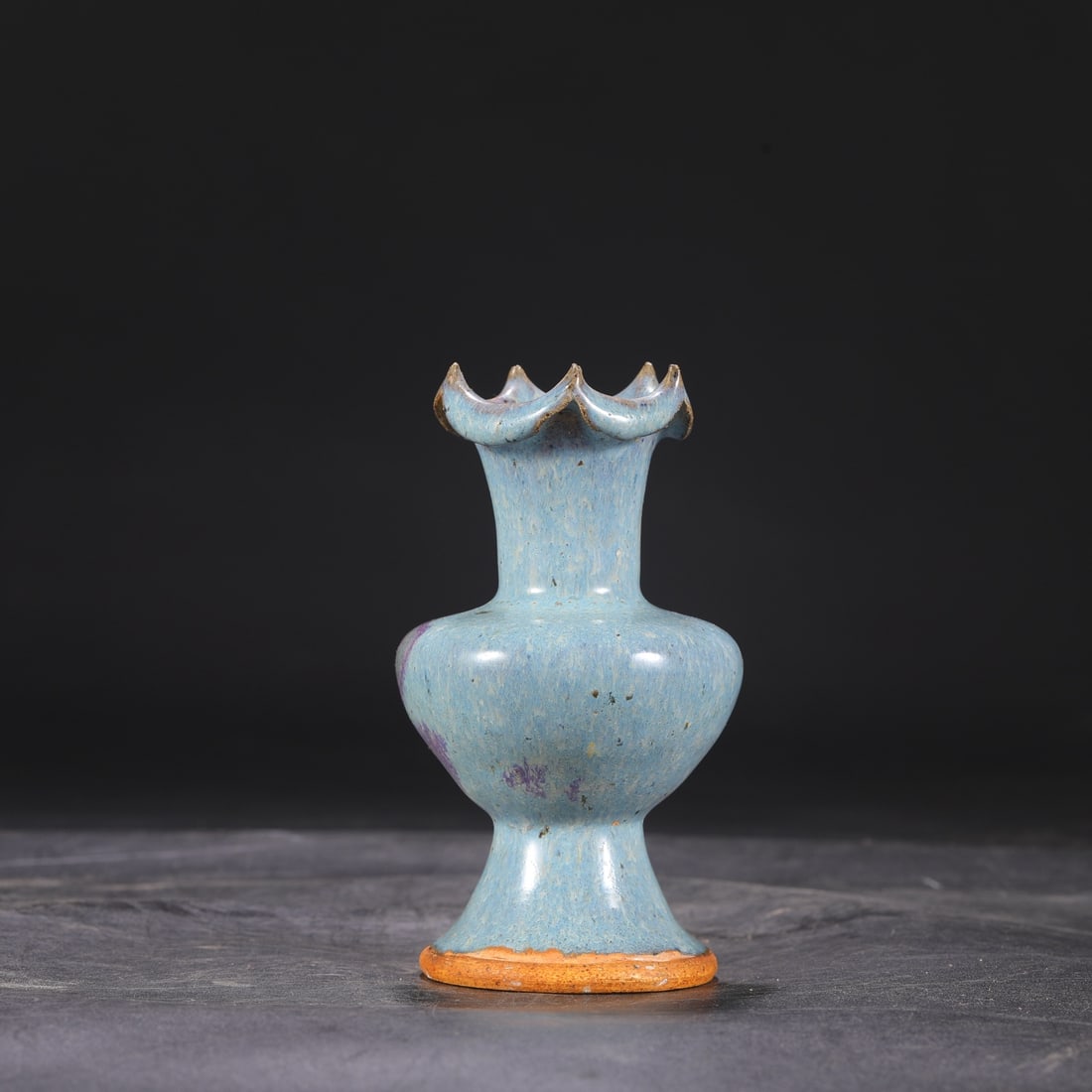 An Exquisite Jun yao Vase - 6