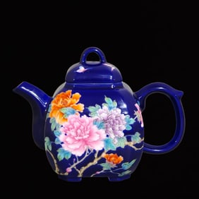 An Exquisite Sapphire Blue Glazed Famille-Rose Flower Pattern Teapot