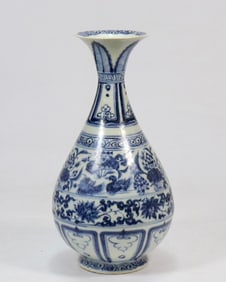 An Exquisite Blue and White Flower and Mandarin Duck Pattern Vase