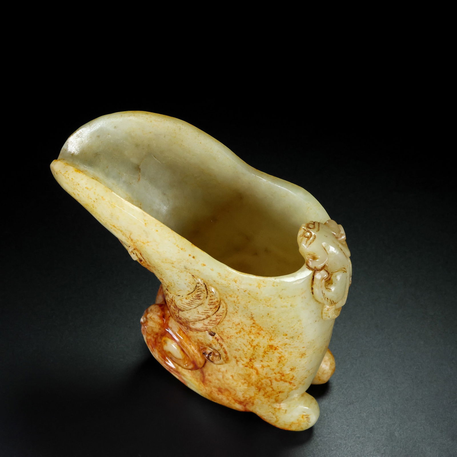 An Exquisite White Jade Dragon and Phoenix Pattern Goblet - 2