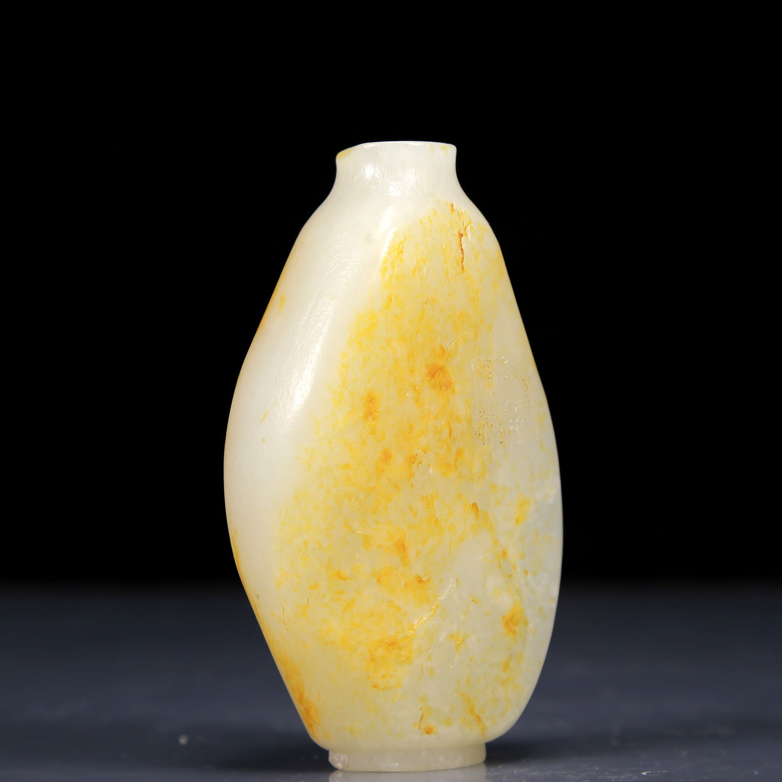 An Exquisite White Jade Snuff Bottle - 3