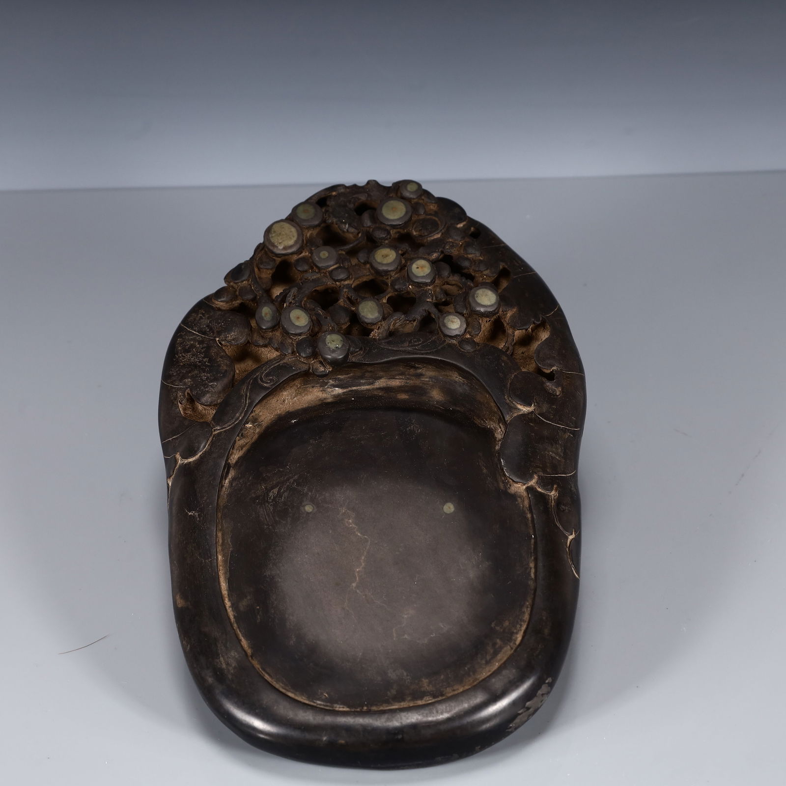 A Rare Inkstone: A Rare Inkstone,Qing Dynasty, China,Size:11.8inx7.1inx1.2in,Weight:3250g 砚台,中国清代