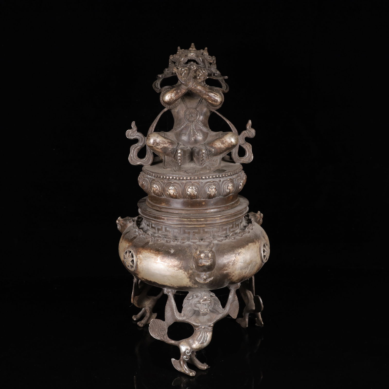 A Huge Silver Beast-Ears and Beast Legs Figure Censer: A Huge Silver Beast-Ears and Beast Legs Figure Censer,Qing Dynasty,China,Size:8.7inx18.1in,Weight:5450g 银兽耳兽足人物香炉,中国清