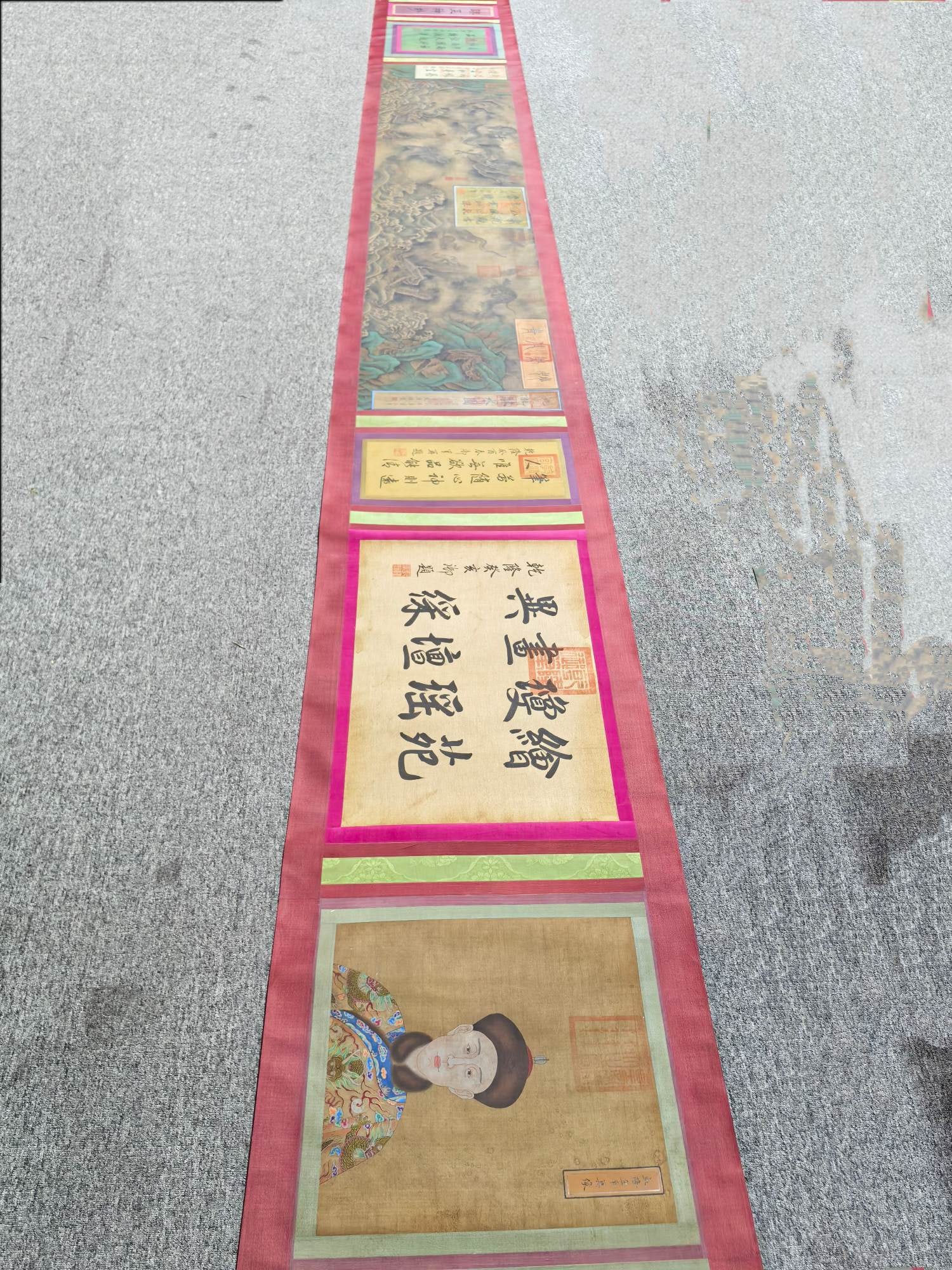 A Chinese Hand Scroll Ink Painting of Seawater and Dragon on Silk: A Chinese Hand Scroll Ink Painting of Seawater and Dragon on Silk,Fa Chang,Size:(entirety)22.2inx275.6in,(Without frame)17.9inx89in 一幅中国水墨绢本