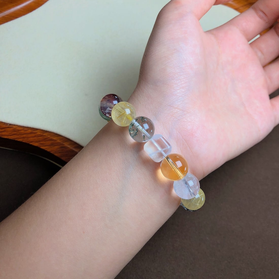 An Exquisite Crystal Bracelets - 7