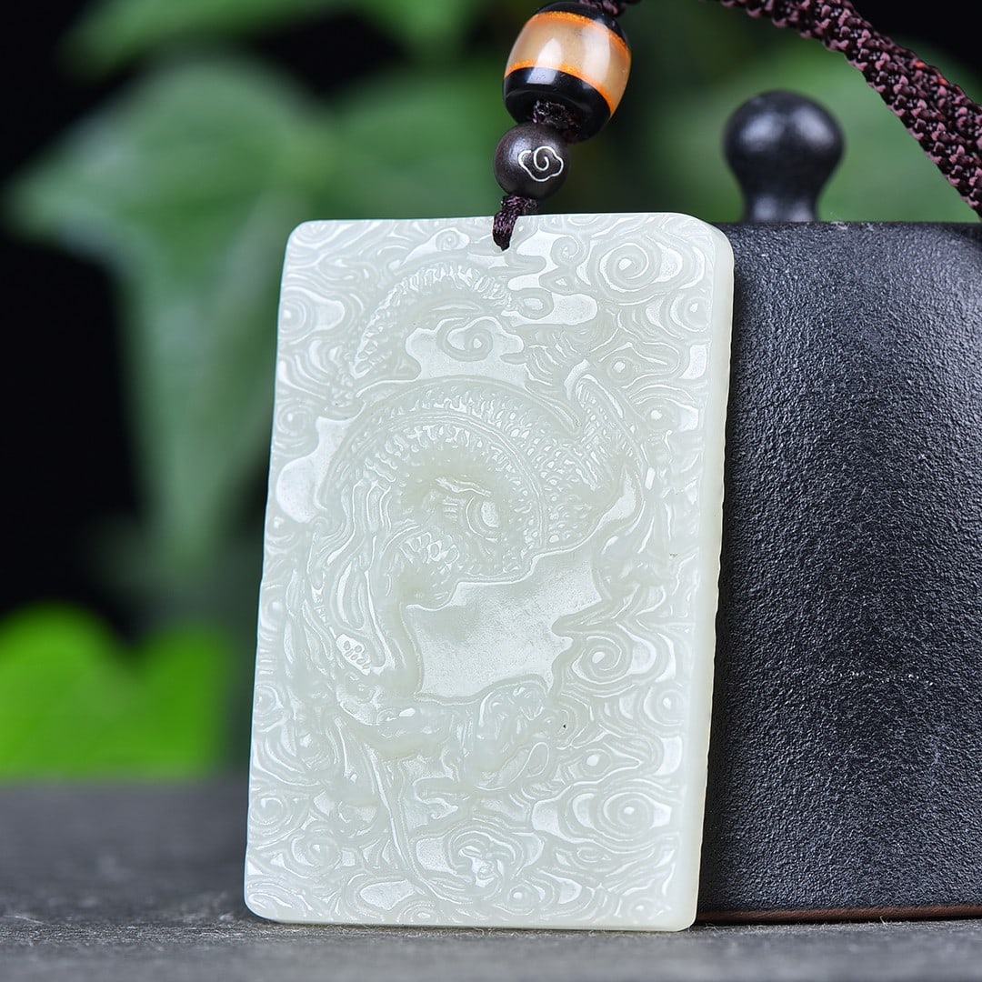An Exquisite White Jade Dragon Pattern Pendant - 2