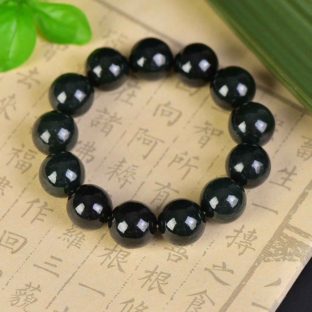 An Exquisite Sapphire Bracelets: An Exquisite Sapphire Bracelets,Size:0.6in 