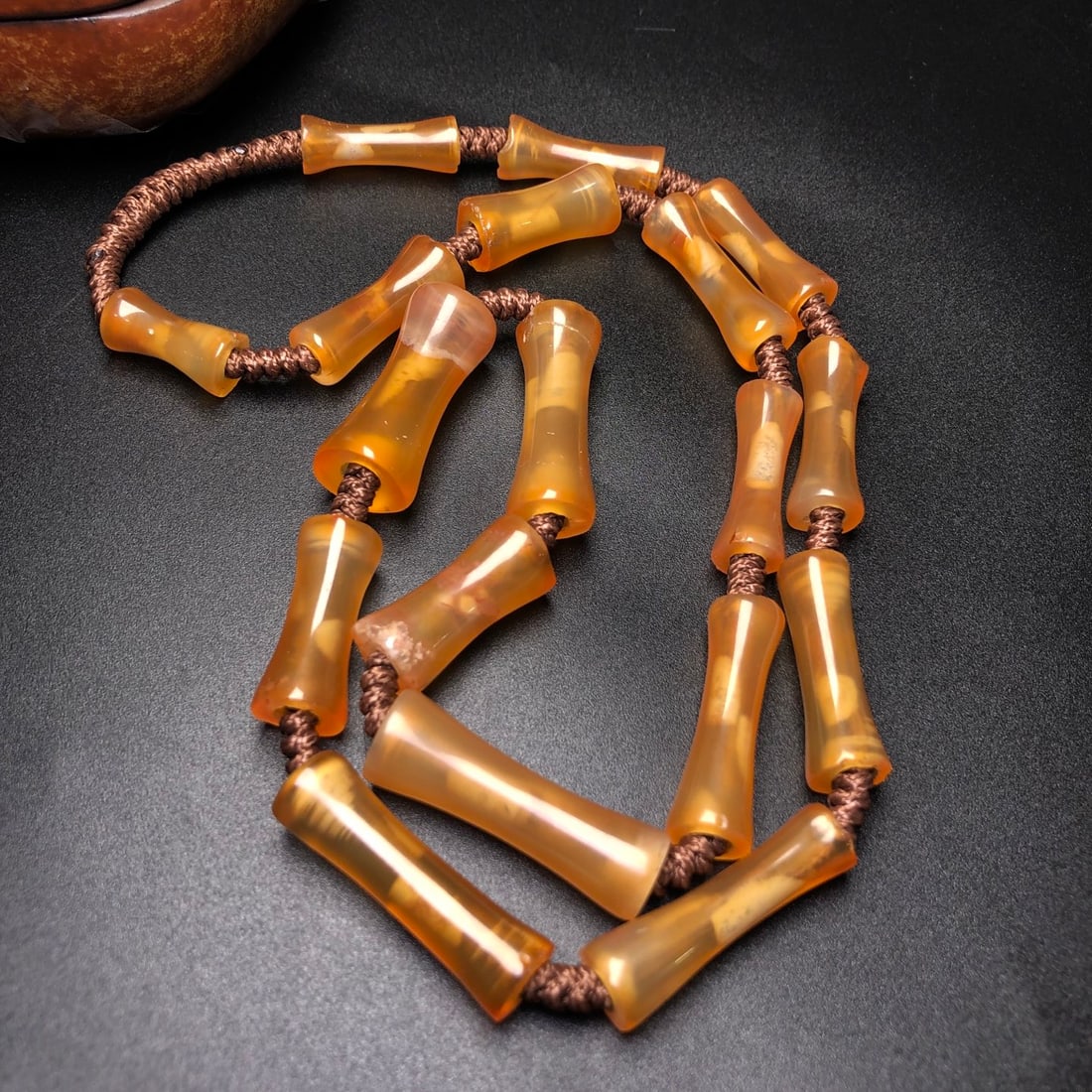 A Precious Agate Necklace - 2