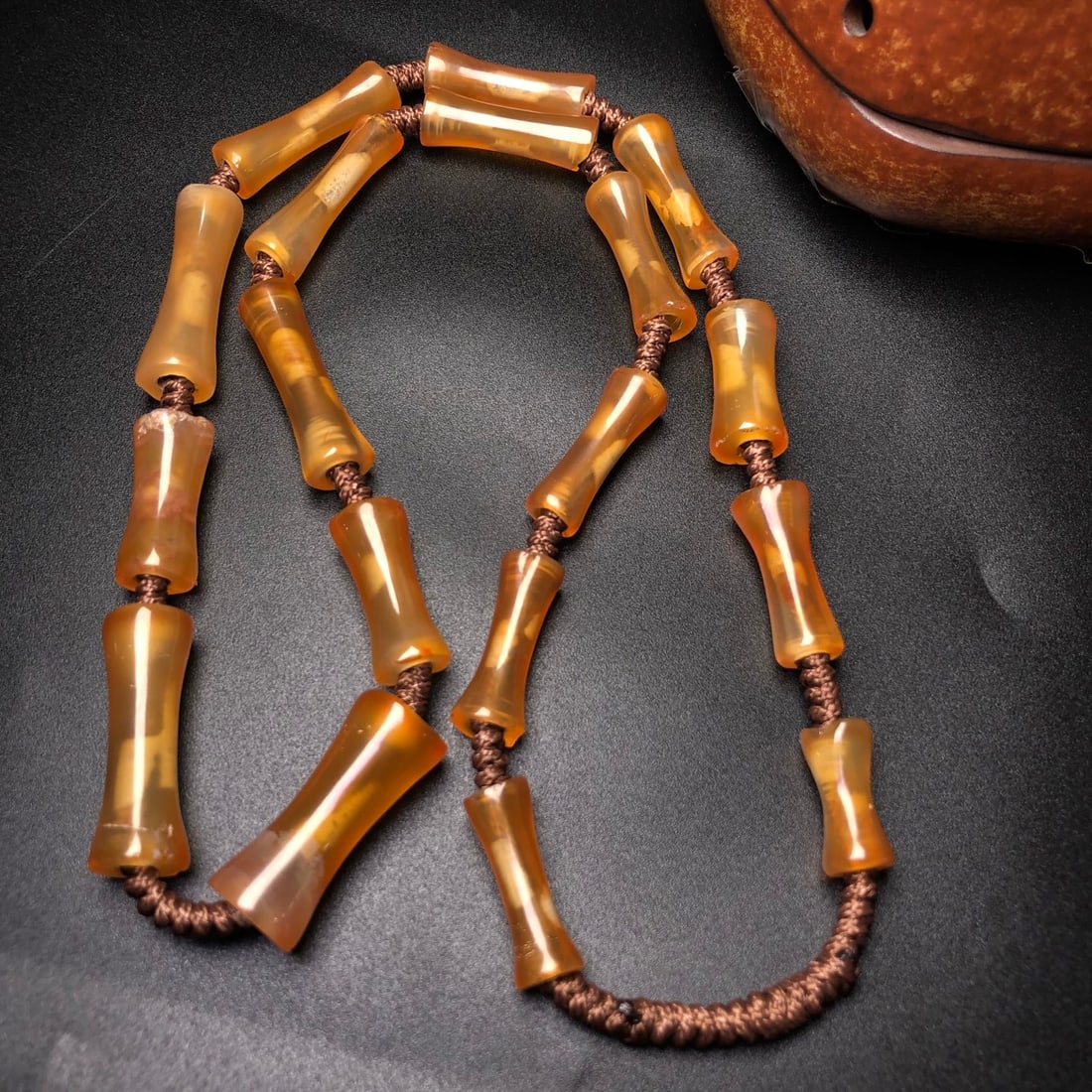 A Precious Agate Necklace - 4