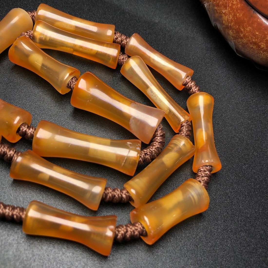 A Precious Agate Necklace - 7