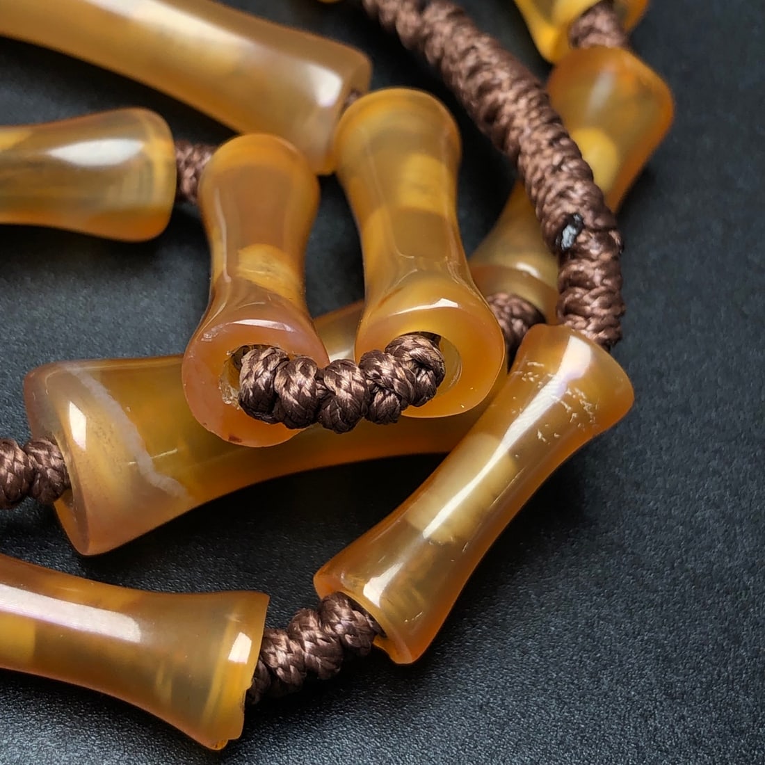 A Precious Agate Necklace - 8