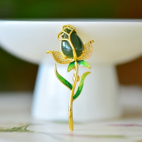 An Exquisite Sterling Silver-Gold Plated Inlaid Jasper Enamel Brooch,Inlaid Diamond