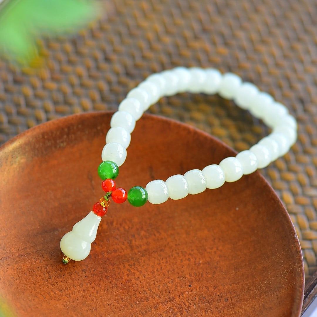 An Exquisite White Jade Bracelets - 2