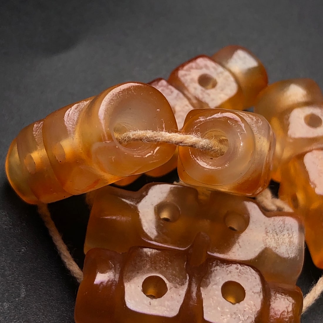 A Precious Agate Bracelets - 9