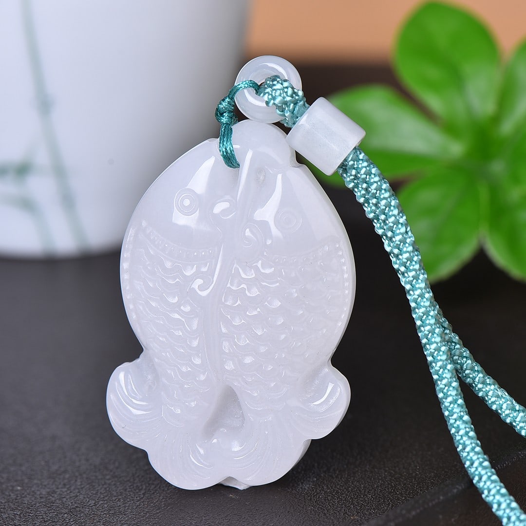 An Exquisite White Jade Fish Pattern Pendant - 4