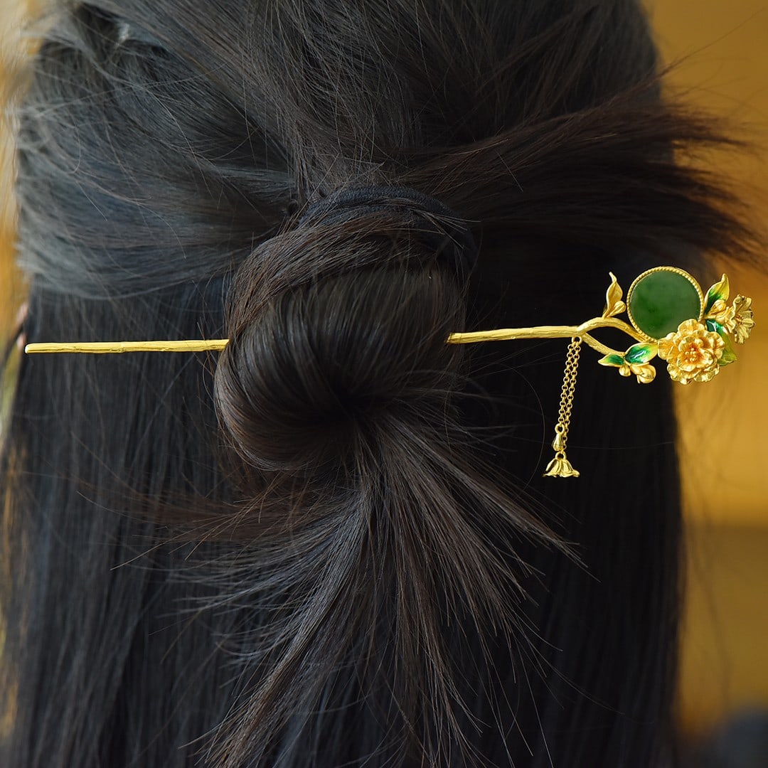 An Exquisite Sterling Silver-Gold Plated Inlaid Jasper Hairpin: An Exquisite Sterling Silver-Gold Plated Inlaid Jasper Hairpin 纯银镀金镶碧玉发簪