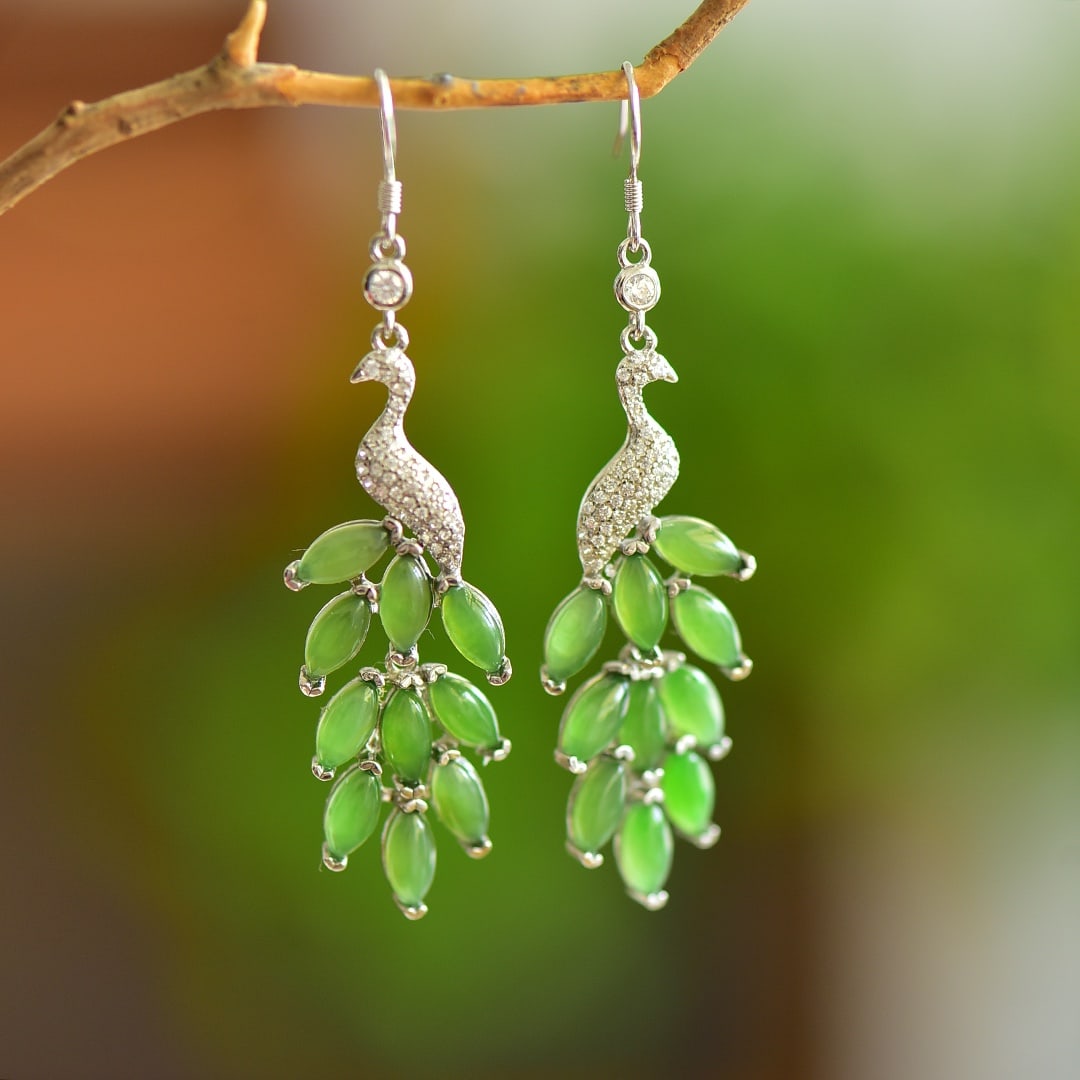 A Pair of Exquisite Sterling Silver Inlaid Jasper Earrings,Inlaid Diamond: A Pair of Exquisite Sterling Silver Inlaid Jasper Earrings,Inlaid Diamond 一对纯银镶碧玉耳环,嵌钻石