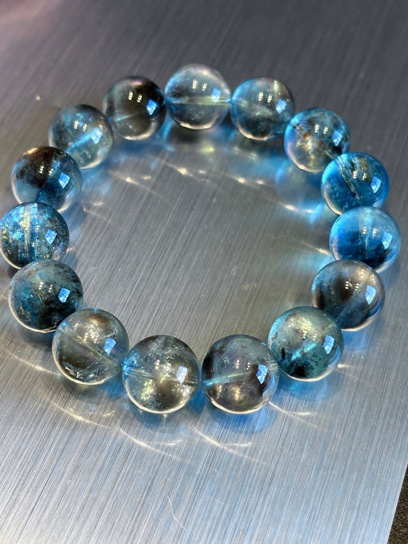 An Exquisite Aquamarine Bracelets: An Exquisite Aquamarine Bracelets,Size:0.6in,Weight:59g 海蓝宝手串