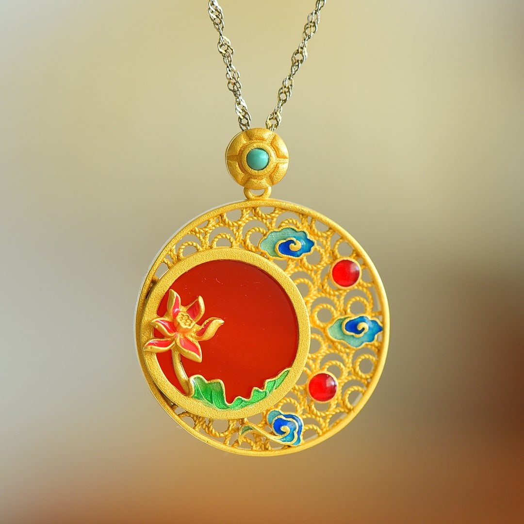 An Exquisite Sterling Silver-Gold Plated Inlaid Agate Pendant,Inlaid Turquoise: An Exquisite Sterling Silver-Gold Plated Inlaid Agate Pendant,Inlaid Turquoise,Size:0.6inx0.6in 