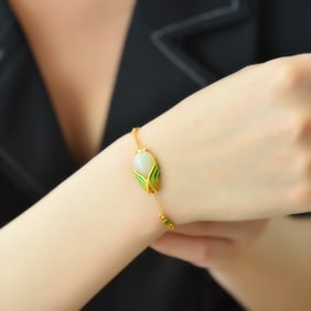 An Exquisite Sterling Silver-Gold Plated Inlaid White Jade Bracelet