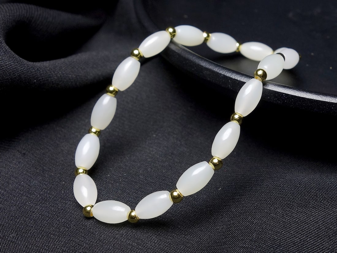 An Exquisite White Jade Bracelets - 3