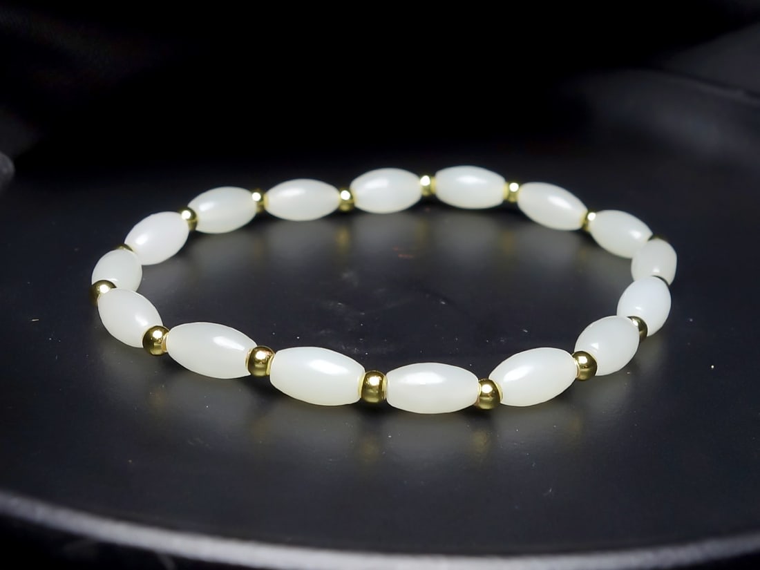 An Exquisite White Jade Bracelets - 5