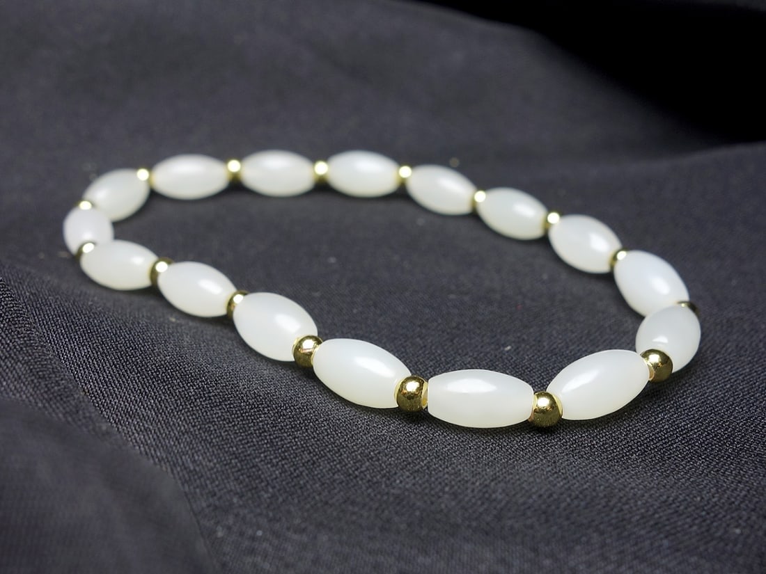 An Exquisite White Jade Bracelets - 7