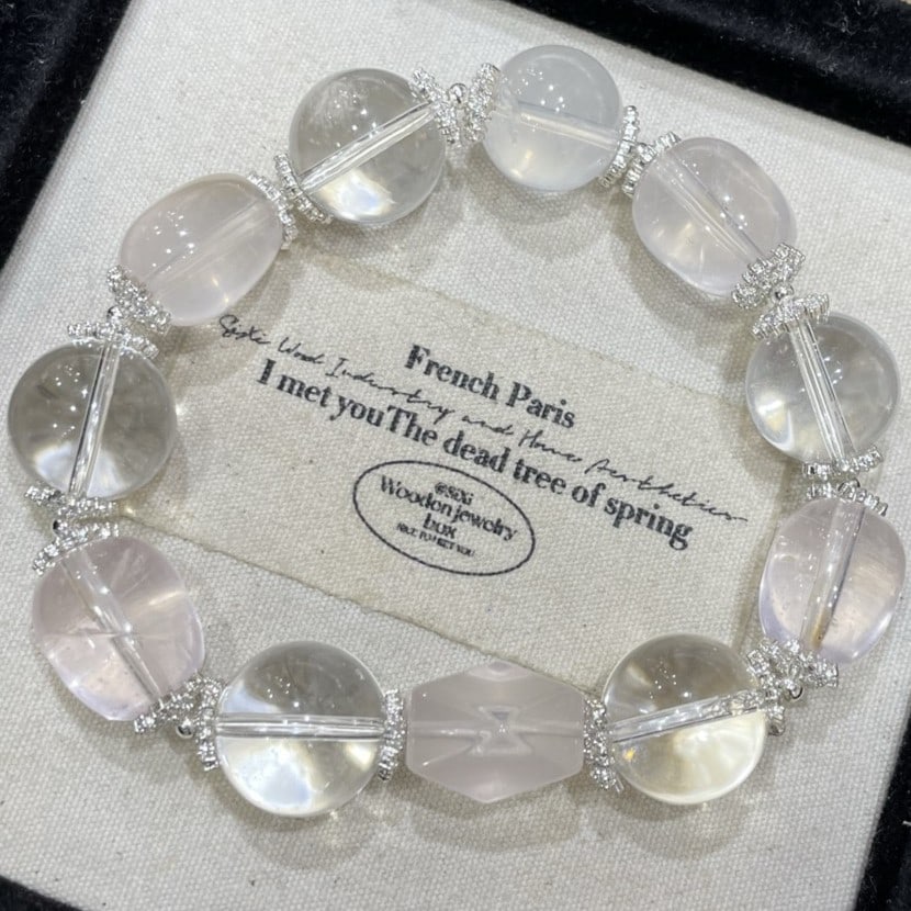 An Exquisite Crystal Bracelet - 2