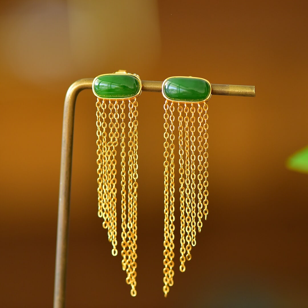 A Pair of Exquisite Sterling Silver-Gold Plated Inlaid Jasper Earrings: A Pair of Exquisite Sterling Silver-Gold Plated Inlaid Jasper Earrings,Size:0.6inx2.4in 一对纯银镀金镶碧玉耳环