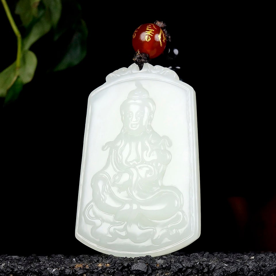 An Exquisite White Jade Statue of Avalokitesvara Pendant: An Exquisite White Jade Statue of Avalokitesvara Pendant,Size:1.9inx1.1inx0.3in 白玉观音像挂件