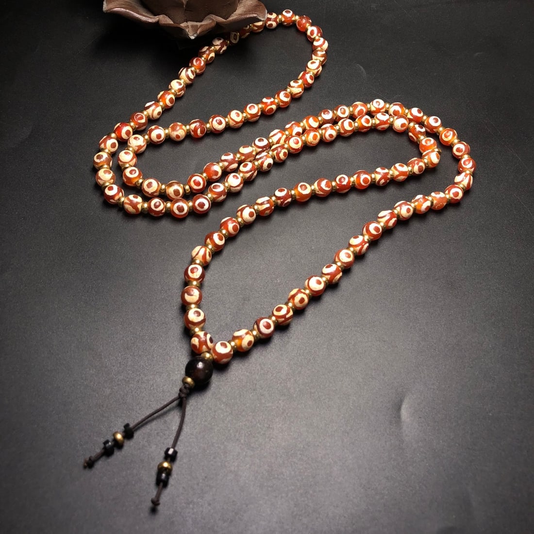 A Precious Dzi Bead Necklace - 4