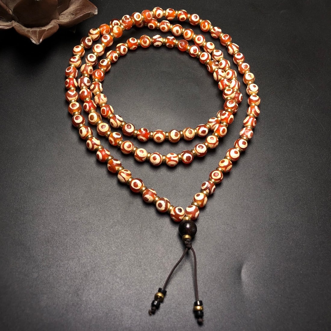 A Precious Dzi Bead Necklace - 5