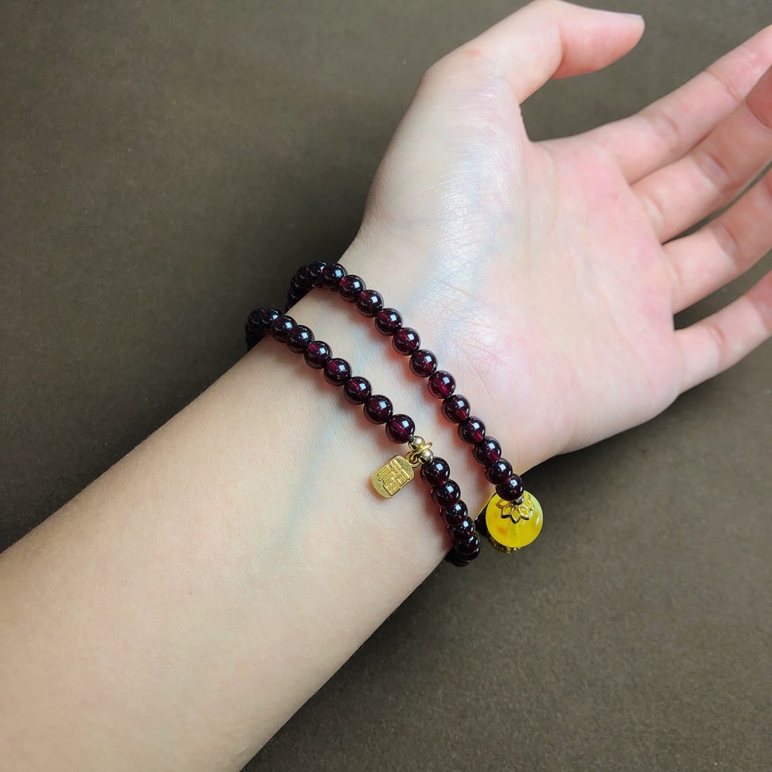 An Exquisite Crystal Amber Bracelets - 5